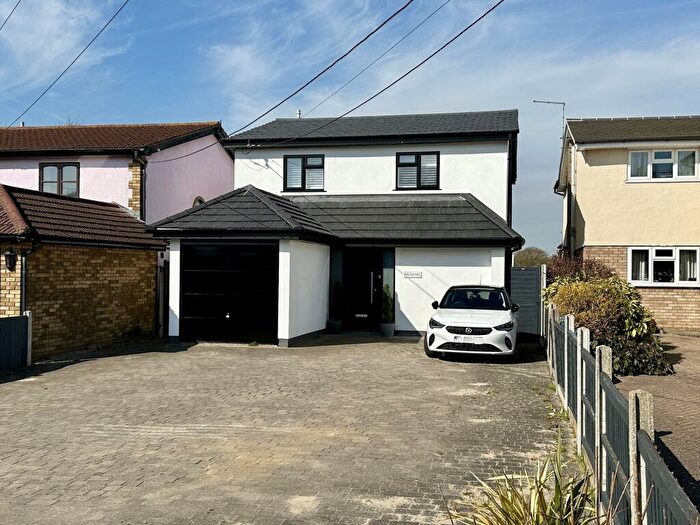 5 Bedroom Detached House For Sale In Crays Hill, Billericay, CM11