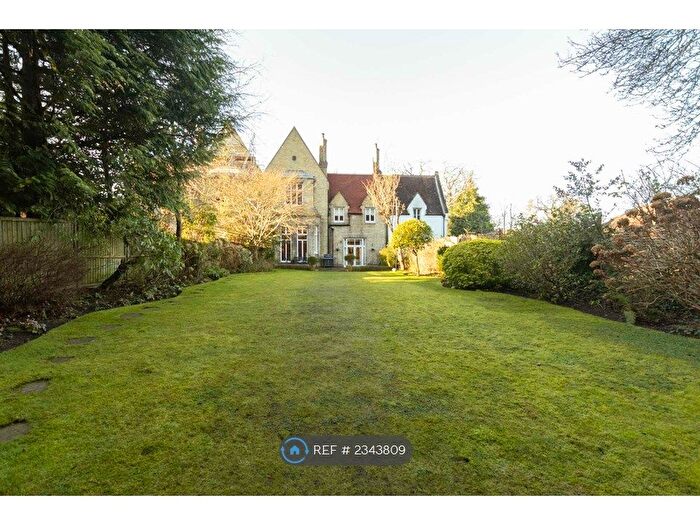 4 Bedroom Terraced House To Rent In Brooklands Road, Weybridge, KT13