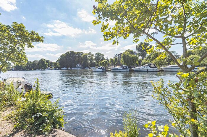 2 Bedroom Apartment To Rent In Lower Ham Road, Kingston Upon Thames, KT2