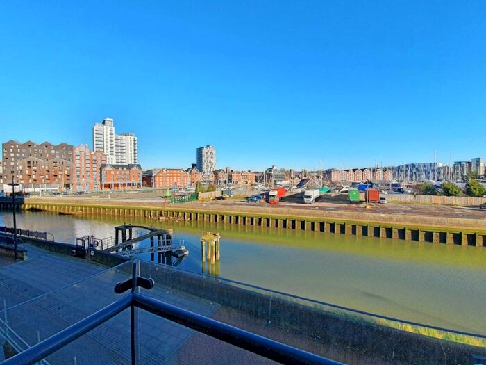 2 Bedroom Flat To Rent In Zephyr Court, Stoke Quay, Ipswich IP2