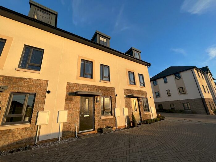 3 Bedroom House To Rent In Spindle Crescent, Plympton, PL7