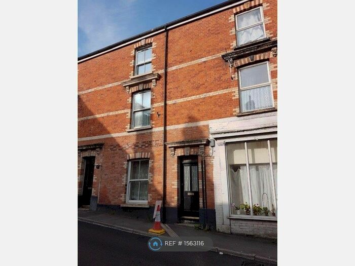 1 Bedroom Flat To Rent In St Nicholas Street, Bodmin, PL31