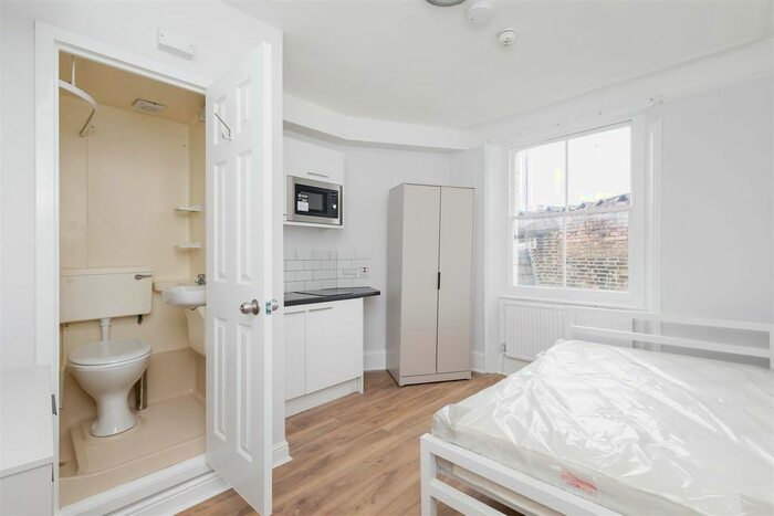 Studio To Rent In St Georges Drive, Pimlico, SW1V