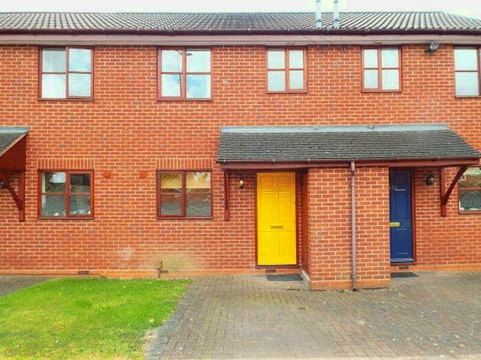 2 Bedroom Town House To Rent In Lomaine Drive, Kings Norton, Birmingham, B30