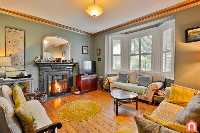 5 Bedroom Semi-Detached House For Sale In Seabrook Road, Hythe, CT21