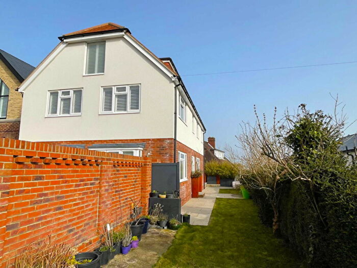 4 Bedroom Detached House For Sale In Beverley Grove, Farlington, PO6