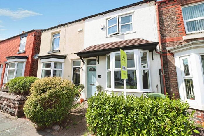 2 Bedroom Semi-Detached House For Sale In Oakleigh Grove, Bebington, CH63