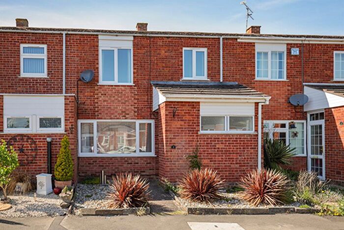 2 Bedroom Terraced House For Sale In Orchard Way, Long Itchington, Southam, CV47