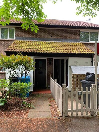 1 Bedroom Flat To Rent In Martin Close, Poole, BH17