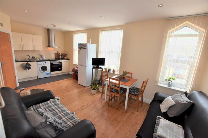 1 Bedroom Flat To Rent In Fosse Road North, Leicester, LE3