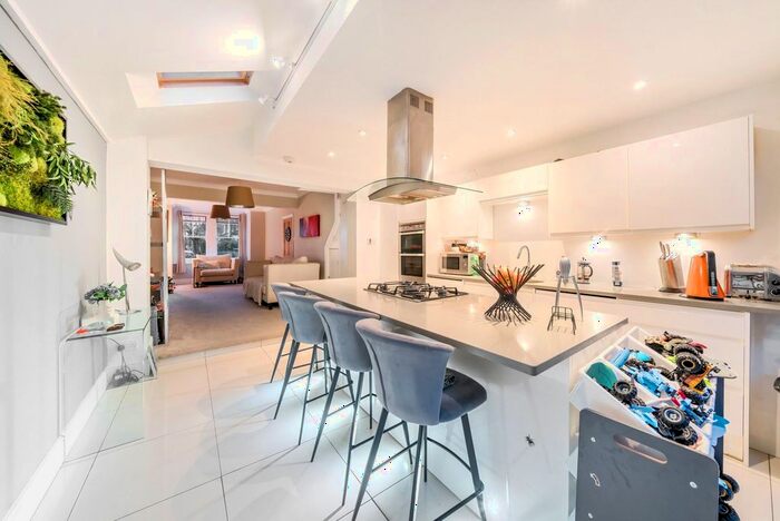 4 Bedroom Semi-Detached House To Rent In Princes Road, Teddington, TW11