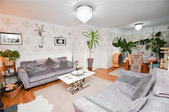 2 Bedroom Bungalow For Sale In Chapelhill Road, Moreton, Wirral, CH46