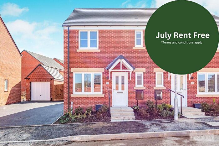 3 Bedroom House To Rent In Garland Road, Weldon, Corby, NN17