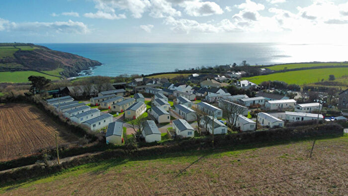 Lodge For Sale In Cove View, Boswinger, St. Austell, Cornwall, PL26