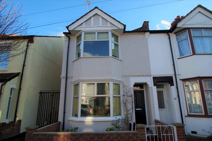 3 Bedroom End Of Terrace House To Rent In Princes Avenue, Watford WD18