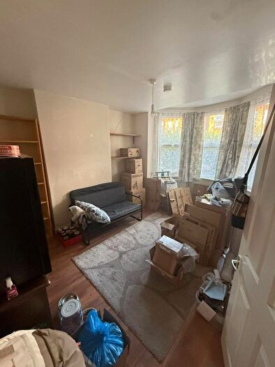 1 Bedroom Property To Rent In Edward Road, London, E17