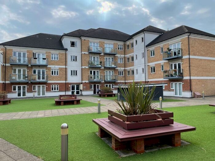 1 Bedroom Property To Rent In Ley Farm Close, Garston, Watford, WD25