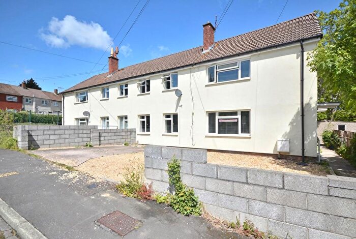 2 Bedroom Flat For Sale In Waterbridge Road, Bristol, BS13