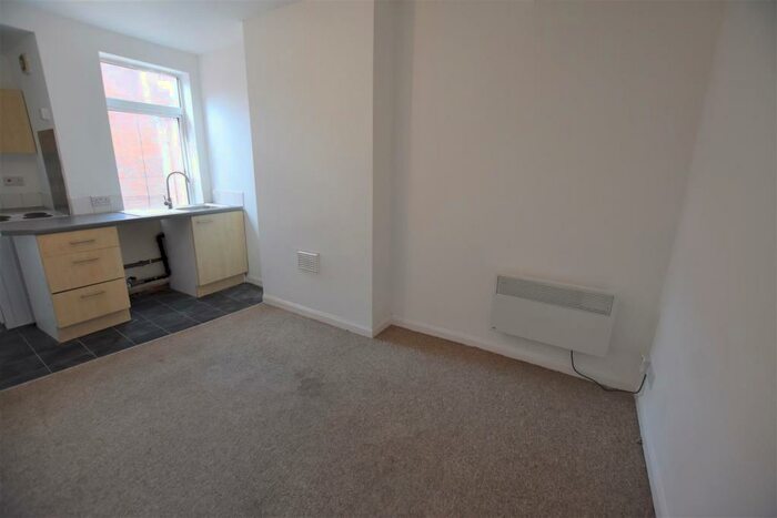 1 Bedroom Flat To Rent In Western Road, Leicester, LE3