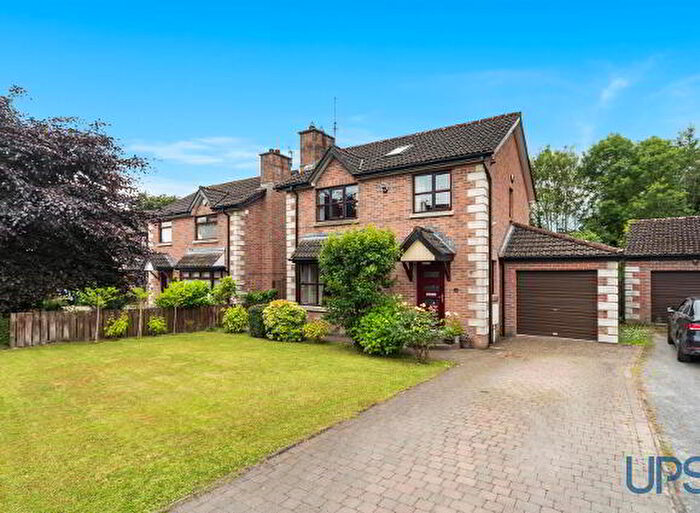 5 Bedroom Detached House For Sale In Dunmurry Lodge, Belfast, BT10