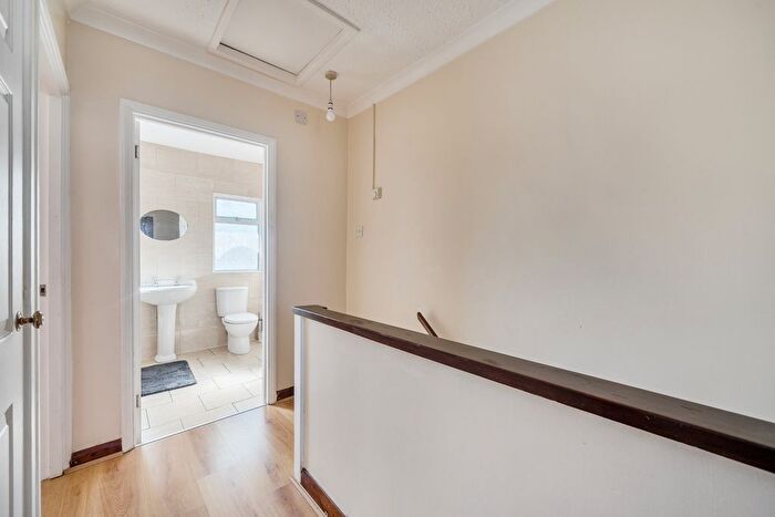 1 Bedroom Maisonette To Rent In Tamar Way, Langley, Slough, SL3