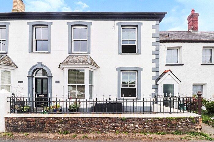 2 Bedroom Terraced House To Rent In The Square, Bradworthy, Holsworthy, EX22