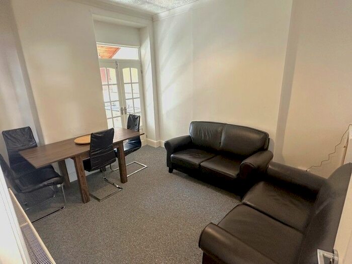 4 Bedroom Property To Rent In Pearson Street, Roath, Cardiff, CF24