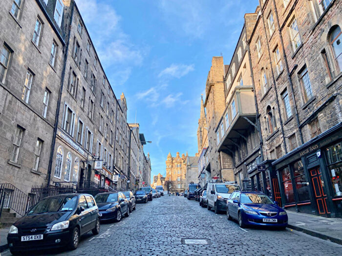 2 Bedroom Flat To Rent In Blair Street, Edinburgh, EH1