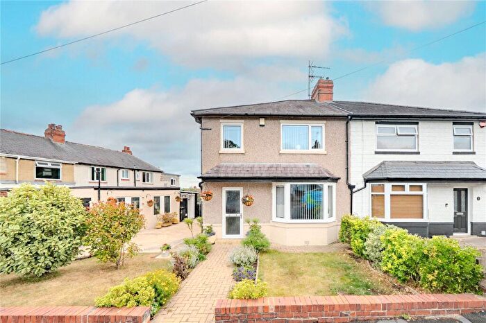 3 Bedroom Semi-Detached House For Sale In Lincroft Crescent, Leeds, West Yorkshire, LS13