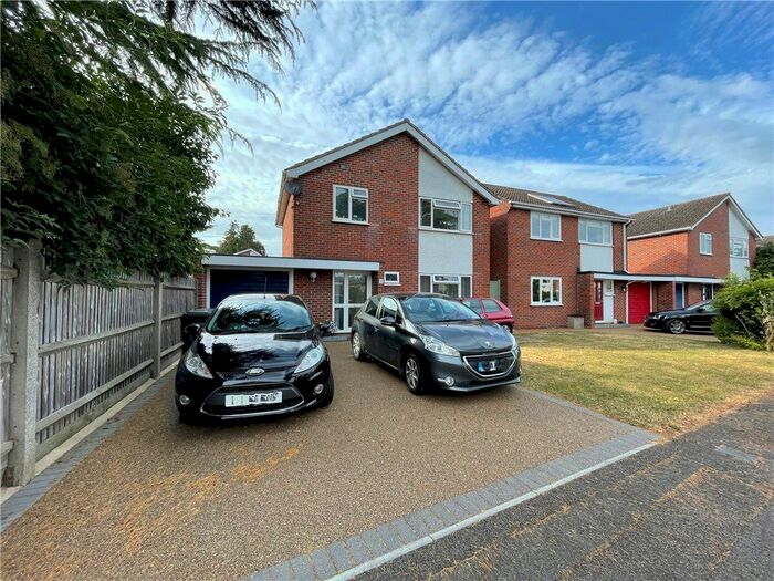 3 Bedroom Detached House To Rent In Boscombe Close, Egham, Surrey, TW20