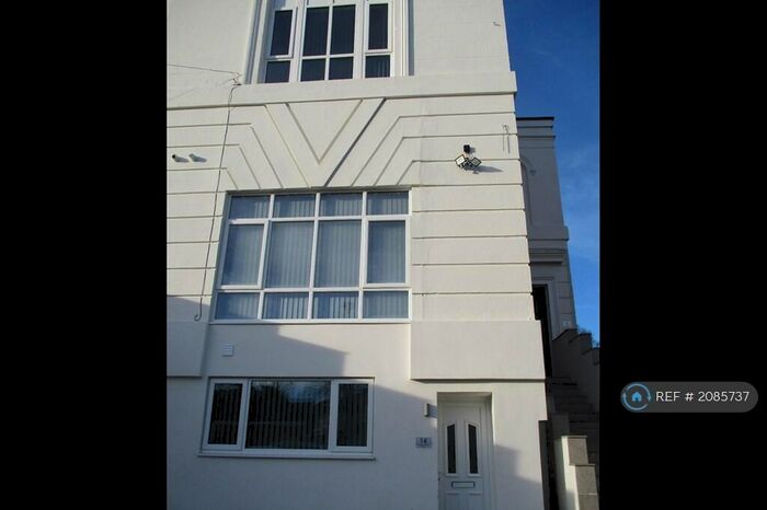 1 Bedroom Flat To Rent In Slatey Road, Prenton, CH43