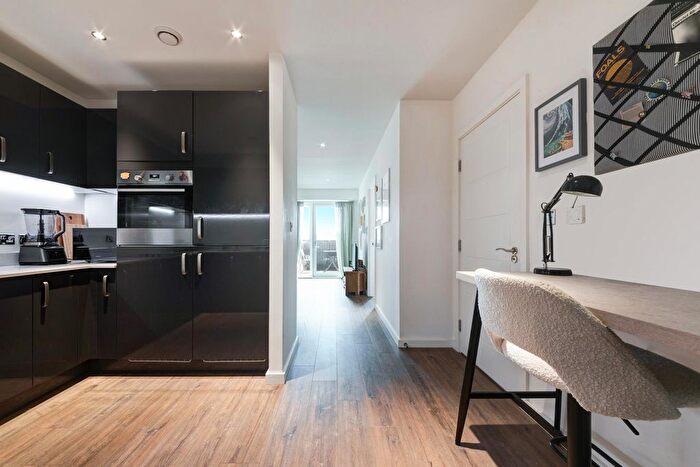 1 Bedroom Flat For Sale In Effra Gardens, Heartwell Avenue, E16