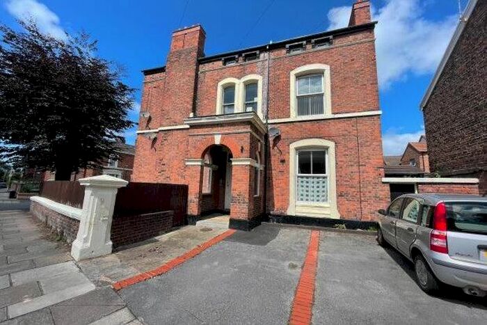 1 Bedroom Penthouse To Rent In Grosvenor Road, Prenton, CH43