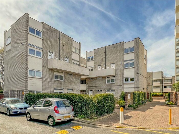 2 Bedroom Flat To Rent In Bloomsbury Close, London, W5