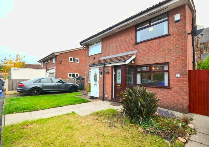 2 Bedroom Semi-Detached House To Rent In Ellenbrook Close, Gorton, Manchester, M12