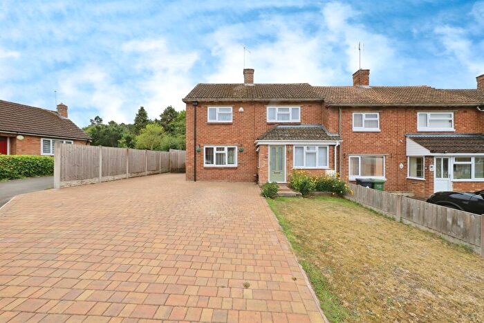3 Bedroom Semi-Detached House For Sale In Wheatmill Close, Blakedown, Kidderminster, DY10