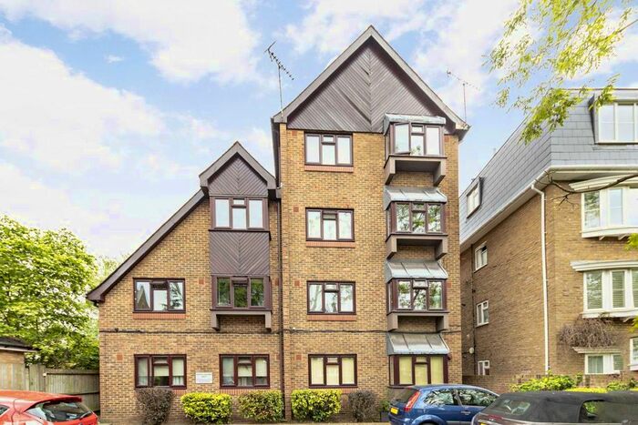 1 Bedroom Flat To Rent In Burlington Road, London, W4