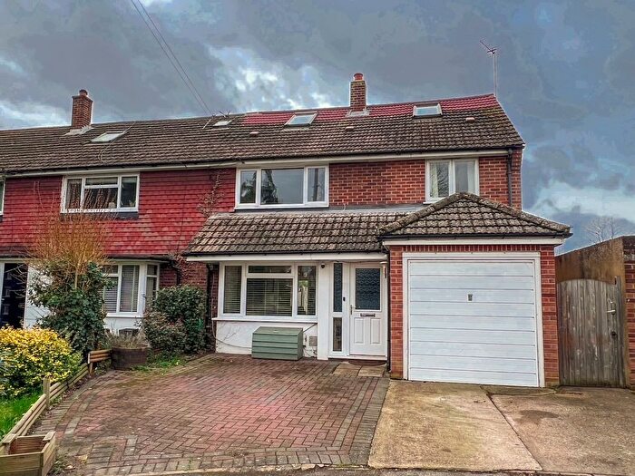 4 Bedroom Semi Detached House For Sale In Alders Grove, East Molesey, KT8