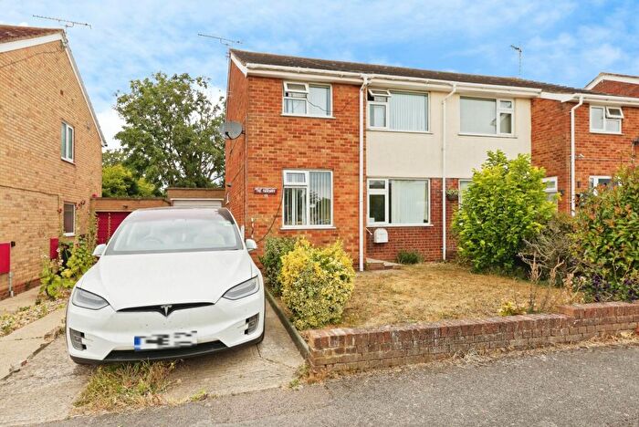3 Bedroom Semi-Detached House For Sale In Kentmere Avenue, Ramsgate, Kent, CT11