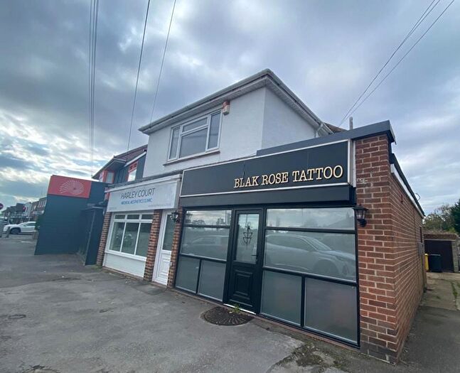 3 Bedroom Flat To Rent In New Road, Ferndown, BH22