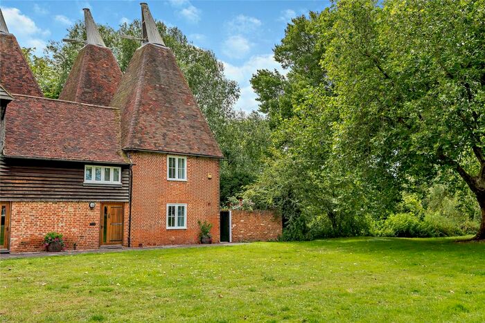 4 Bedroom Semi-Detached House To Rent In The Green, Littlebourne, Canterbury, Kent, CT3