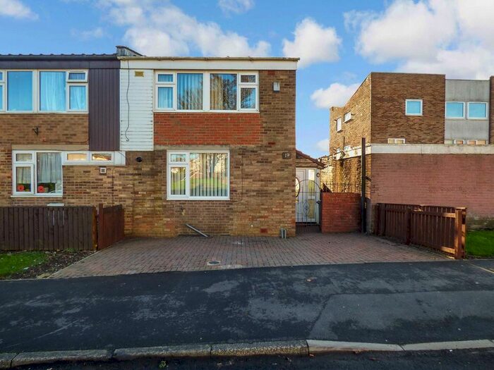 3 Bedroom Semi-Detached House To Rent In Brandlings Way, Peterlee, SR8