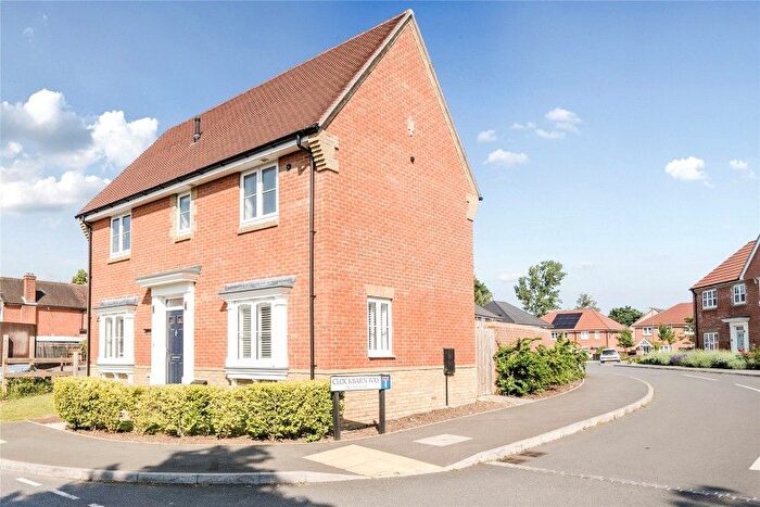 3 Bedroom Detached House To Rent In Send, Surrey, GU23