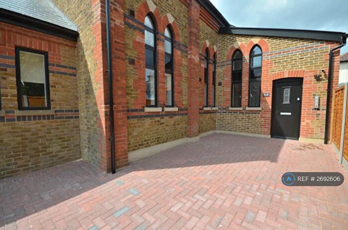 2 Bedroom Flat To Rent In Old Church House, Rainham, Gillingham, ME8