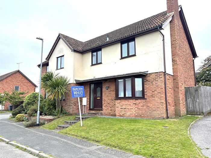 3 Bedroom Semi-Detached House To Rent In The Pastures, Ipswich, IP4