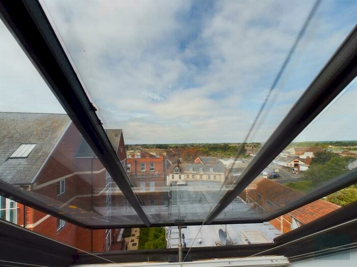2 Bedroom Apartment For Sale In Ushers Court, Trowbridge, BA14