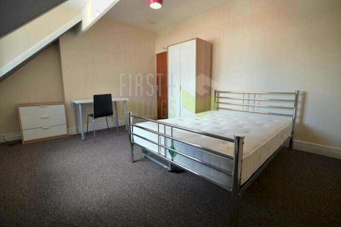 5 Bedroom Terraced House To Rent In Tennyson Street, Evington, LE2