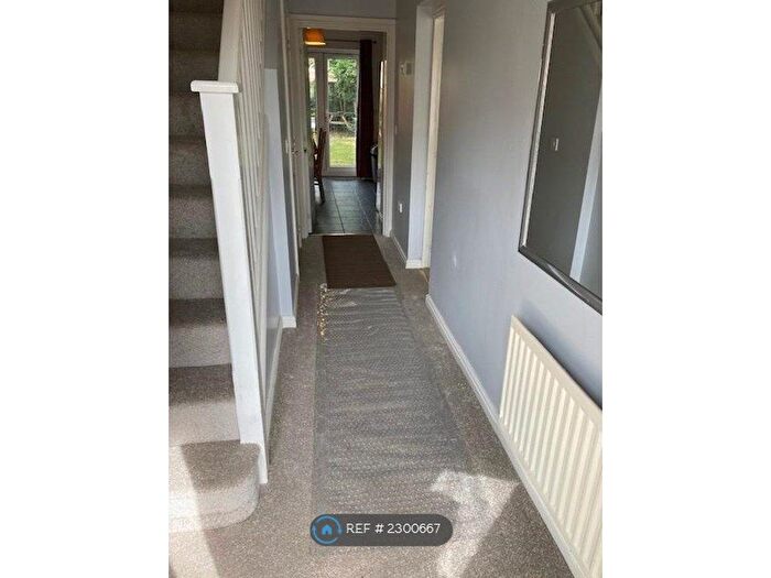 5 Bedroom Terraced House To Rent In Godwin Way, Stoke-On-Trent, ST4
