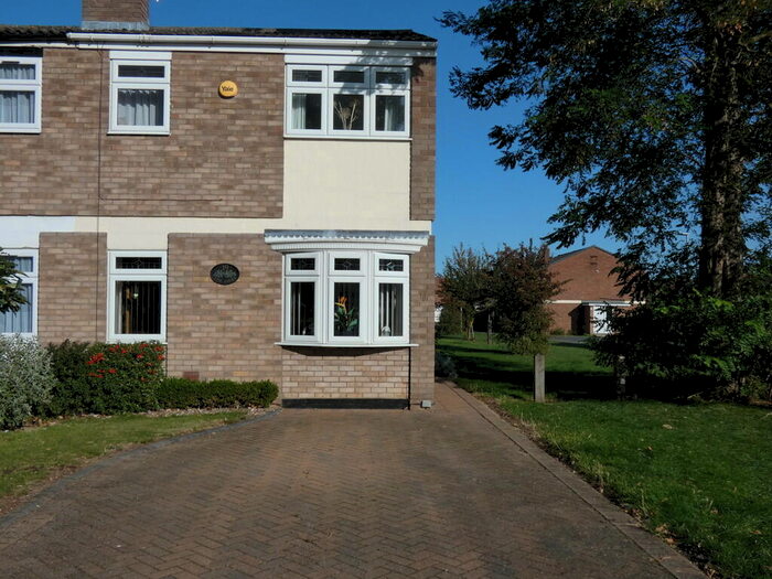 3 Bedroom Semi-Detached House To Rent In Kempston, MK42