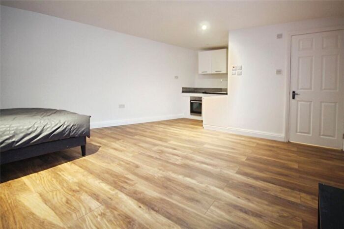 Studio To Rent In Silverleigh Road, Thornton Heath, CR7